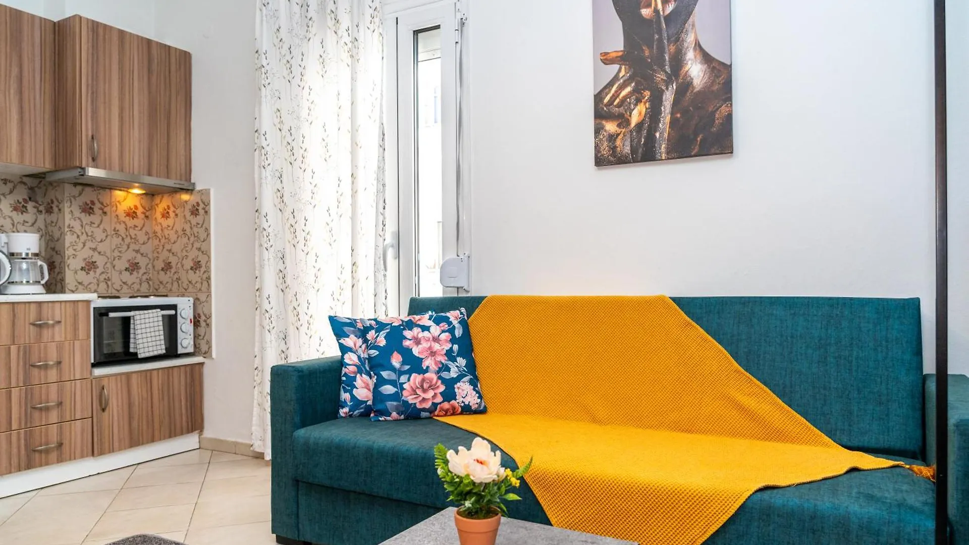Modern Apt Upon Tsimiski Thessaloniki 0*,  Greece